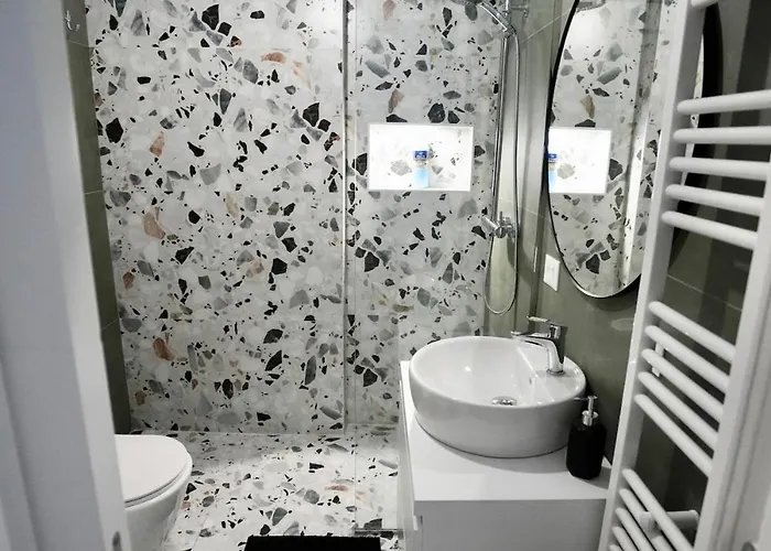 Soleil Expozita Old Town Apartment